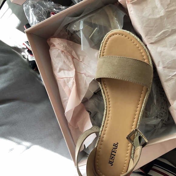 New ! Just Fab Flat sandals w/ ankle strap -Taupe - Picture 1 of 2